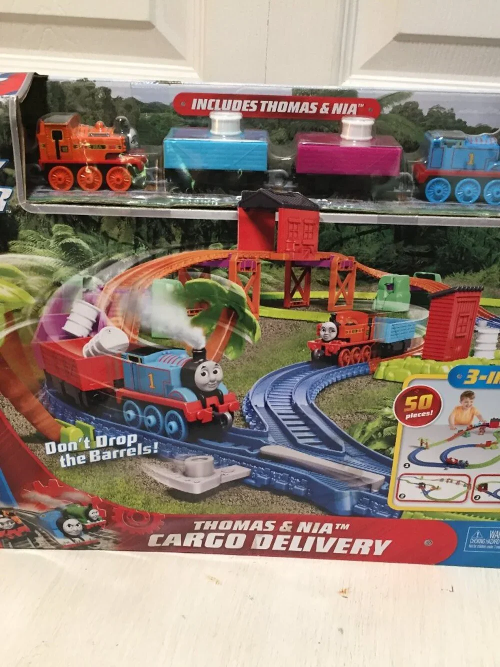 2019 Thomas and Friends - Trackmaster Thomas & Nia Cargo Delivery 3-in-1 Set